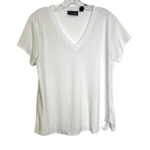 Attitudes by Renee Top MEDIUM (606)